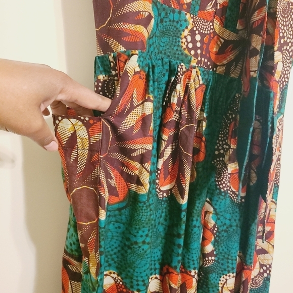 Women's Green Ankara Floral Print Sleeveless Midi Length Dress (Size Medium) - Picture 6 of 11